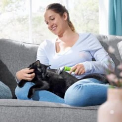 Frisco Deshedding Dog & Cat Brush 10 Frisco Deshedding Dog & Cat Brush -Pet Dog Shop 206892 PT7. AC SS1800 V1600915915