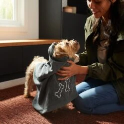 Frisco Embroidered Pawprint Microfiber Dog Bath Towel 9 Frisco Embroidered Pawprint Microfiber Dog Bath Towel -Pet Dog Shop 269029 PT4. AC SS1800 V1624553208